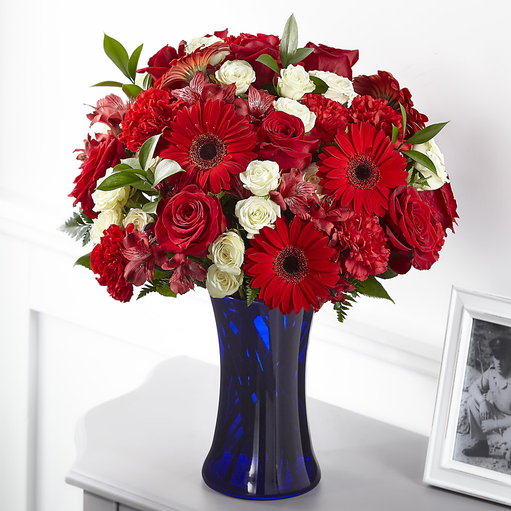 Hearts Embrace Bouquet – Hilltop Florist Llc, Stanford KY