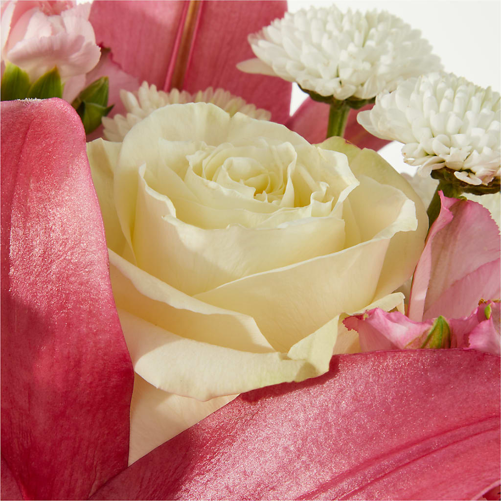 Piece of Cake Bouquet –  Hilltop Florist Llc, Stanford KY
