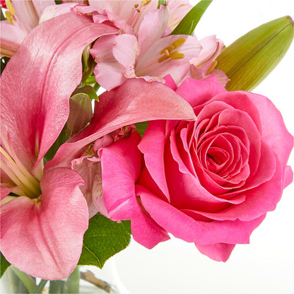 Lots of Love Bouquet –  Hilltop Florist Llc, Stanford KY